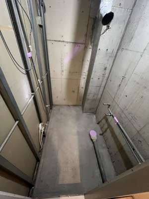 ユニットバス交換の解体・施工中